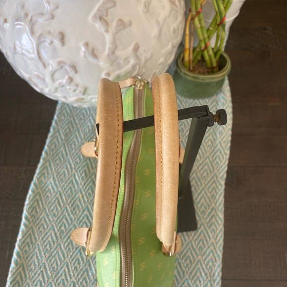 Dooney & Bourke Purse & Wristlet Set (Green) w/Gold Hardware. - Picture 9 of 15